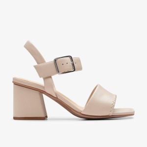 Clarks Siara 65 Buckle Sand Leather Kadın Sandalet Kahverengi | 87364JMAO